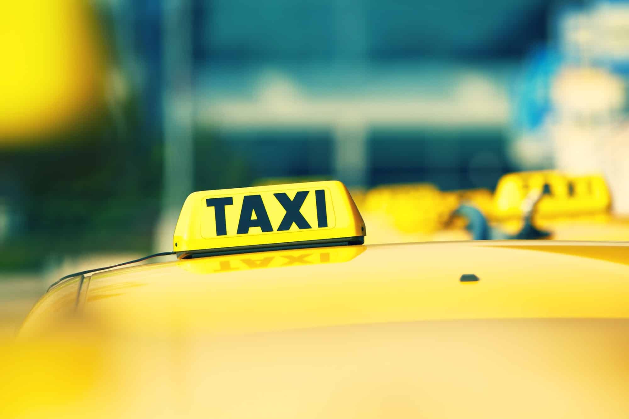Taxi à Lille : Pourquoi privilégier ce moyen de transport pour ses déplacements ?